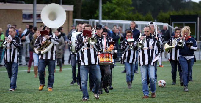 Ad Bloastra tijdens het kampioenschap van VV Asperen op 10 mei 2014 (foto Jan Volwerk)
