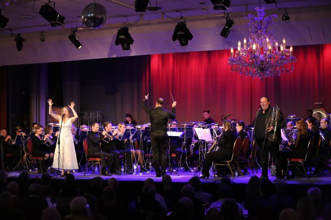 Brel &amp; Brass Fanfare Ad Astra Asperen, krant